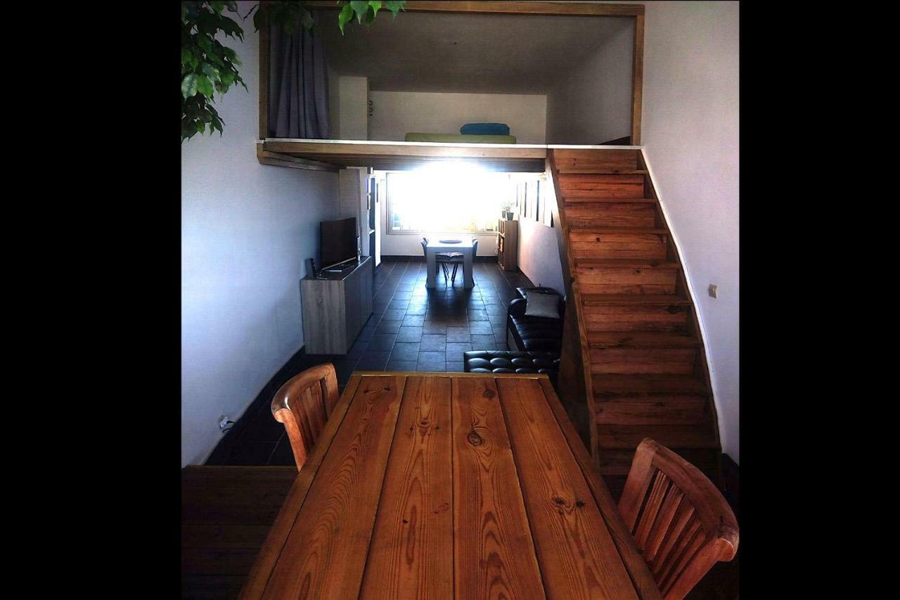 Appartamento Loft mezzanine verrière avec vue Saint-Denis Esterno foto
