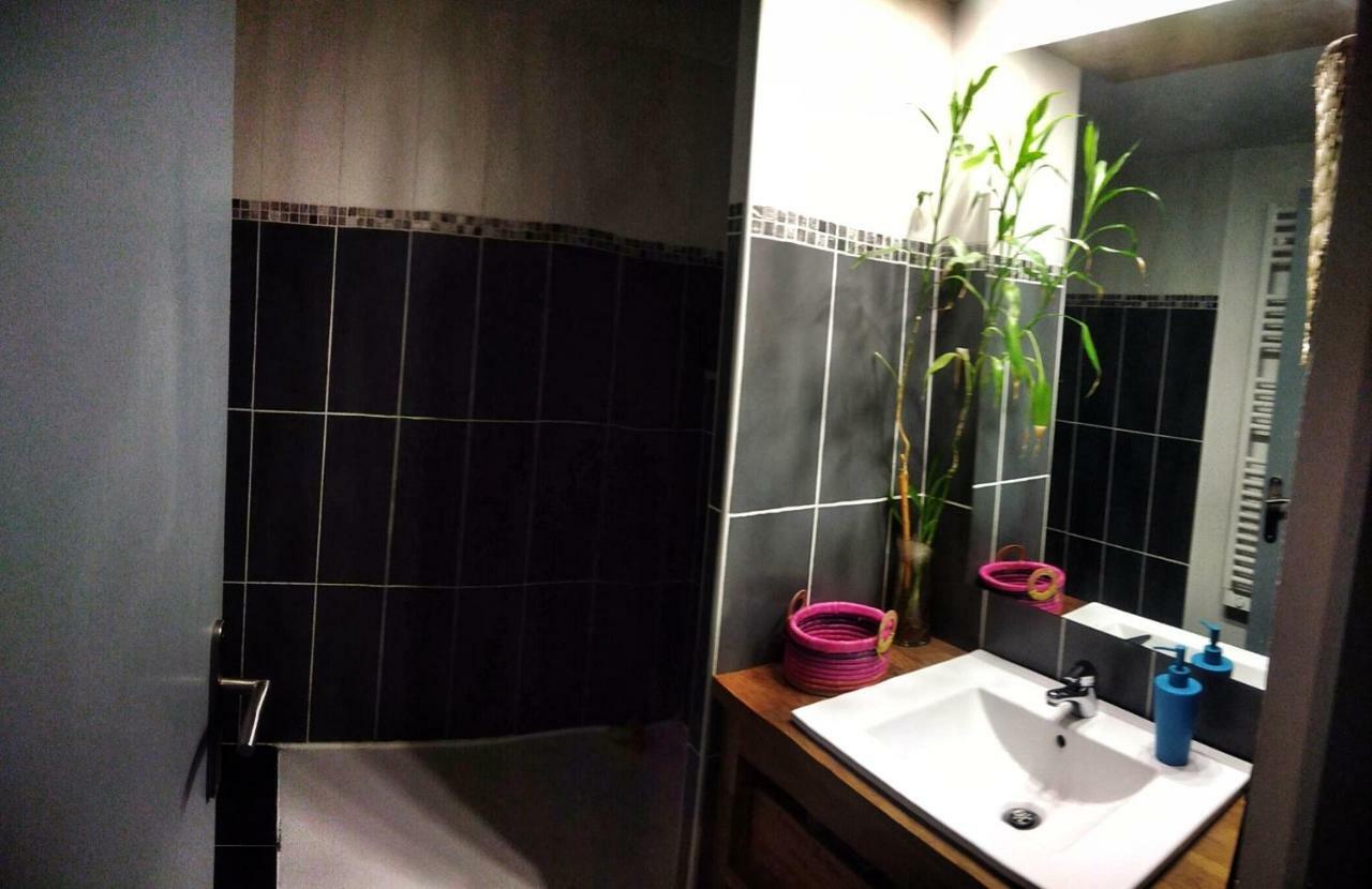 Appartamento Loft mezzanine verrière avec vue Saint-Denis Esterno foto